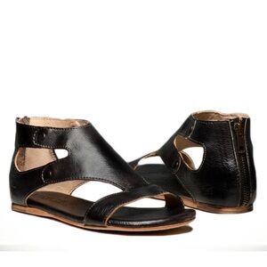 Bed Stu Black Leather Cutout Zip-Back Sandals